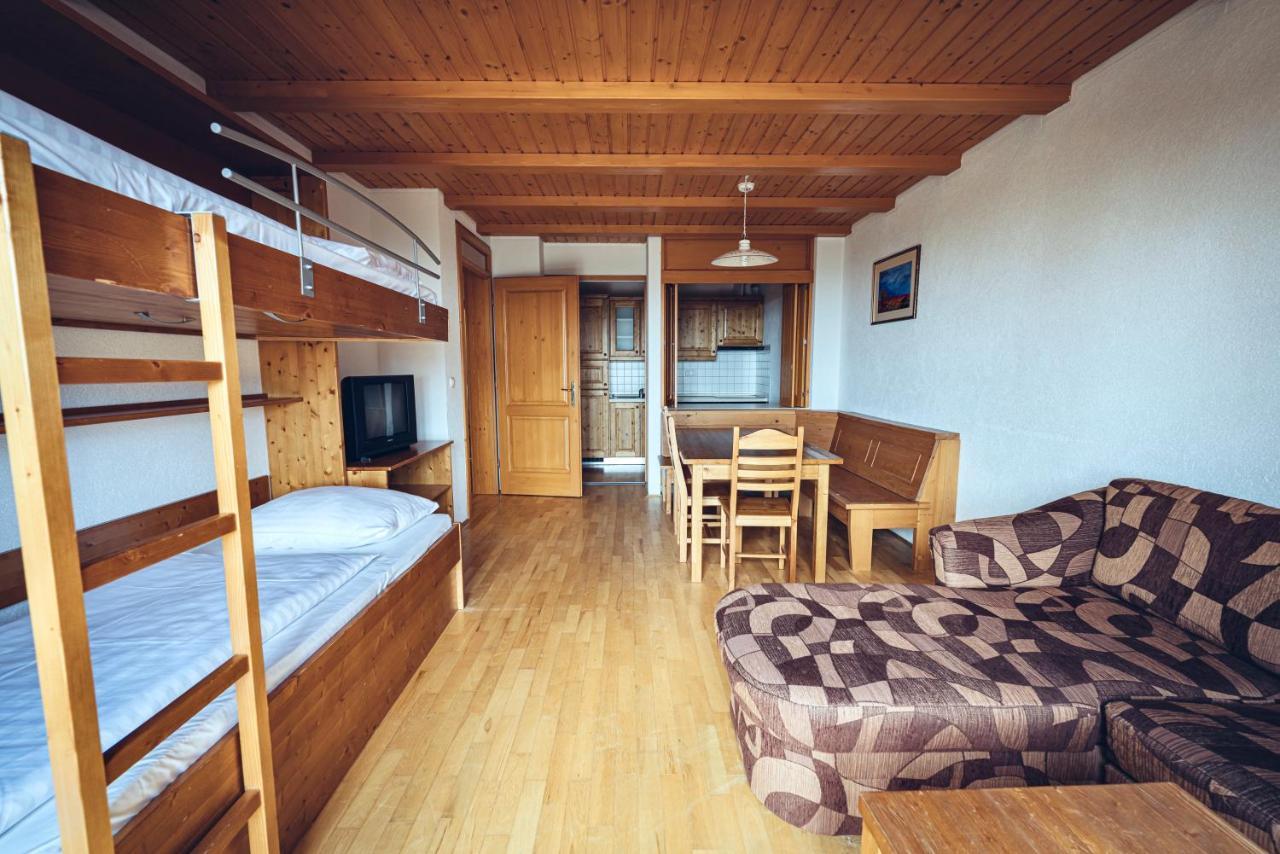 Pohorje Village Wellbeing Resort - Forest Apartments Videc Hočko Pohorje Kültér fotó