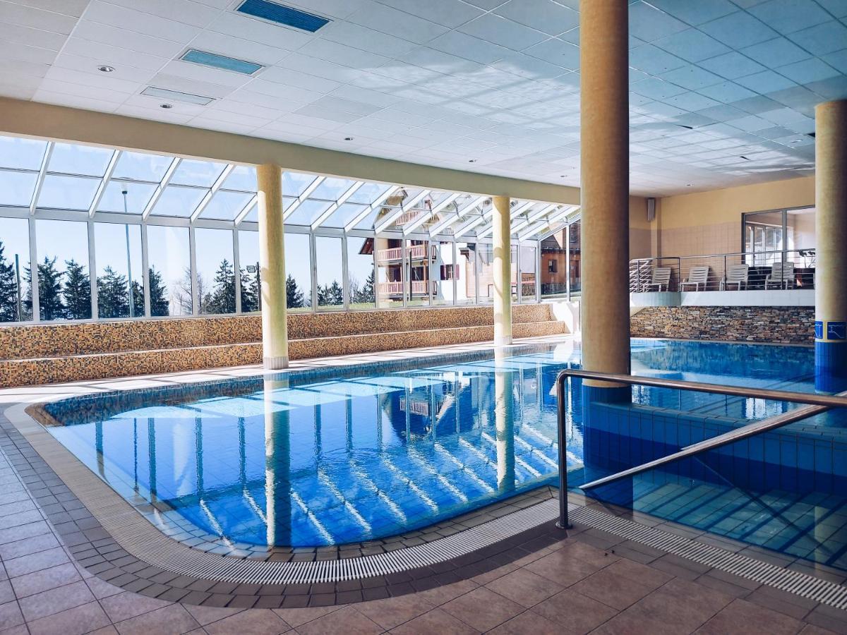 Pohorje Village Wellbeing Resort - Forest Apartments Videc Hočko Pohorje Kültér fotó
